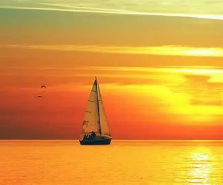 sunset boat.jpg_1689019710